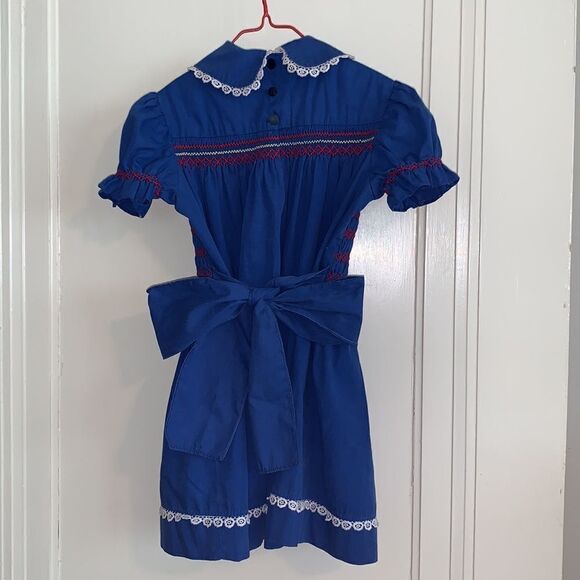 Sweet Vtg blue smocked bodice blue dress - Picture 5 of 8